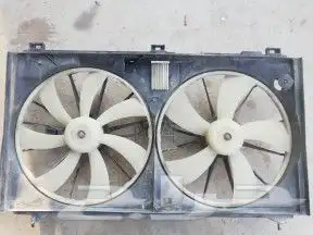 للبيع قطع غيار لكزس جي اس موديل 2010 14