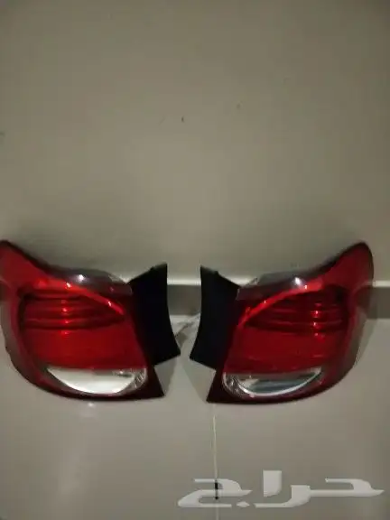 للبيع قطع غيار لكزس جي اس موديل 2010 0