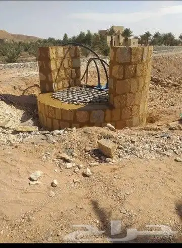 يوجد لدينا توريد وتركيب الحجر اطبيعي بنا مجلس 9