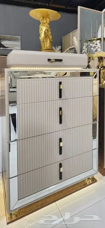 غرف نوم فخمة حديثة قمة الرقي 32