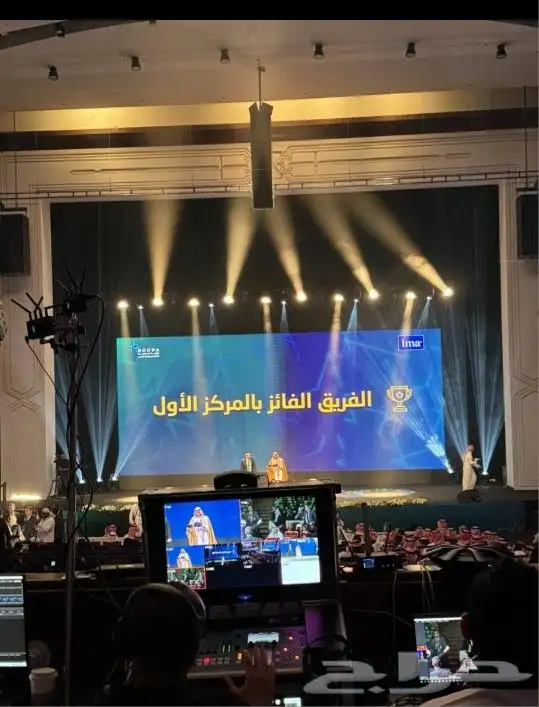 شاشات عرض عملاقه LED 4