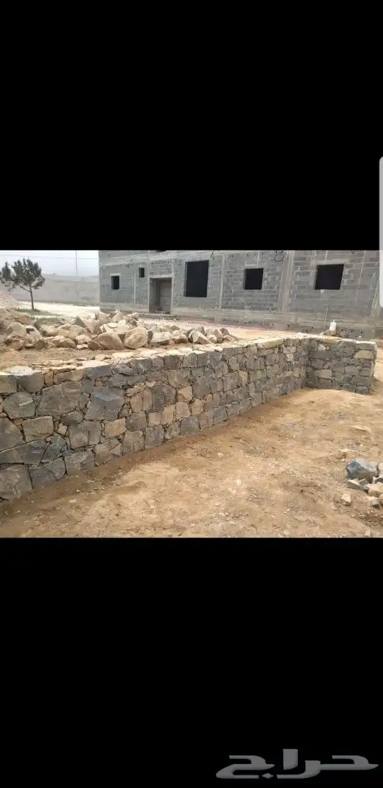 ابو محمد اليماني شغل حجر بنيان جدران بكلين قص اراضي بلبكلين 9