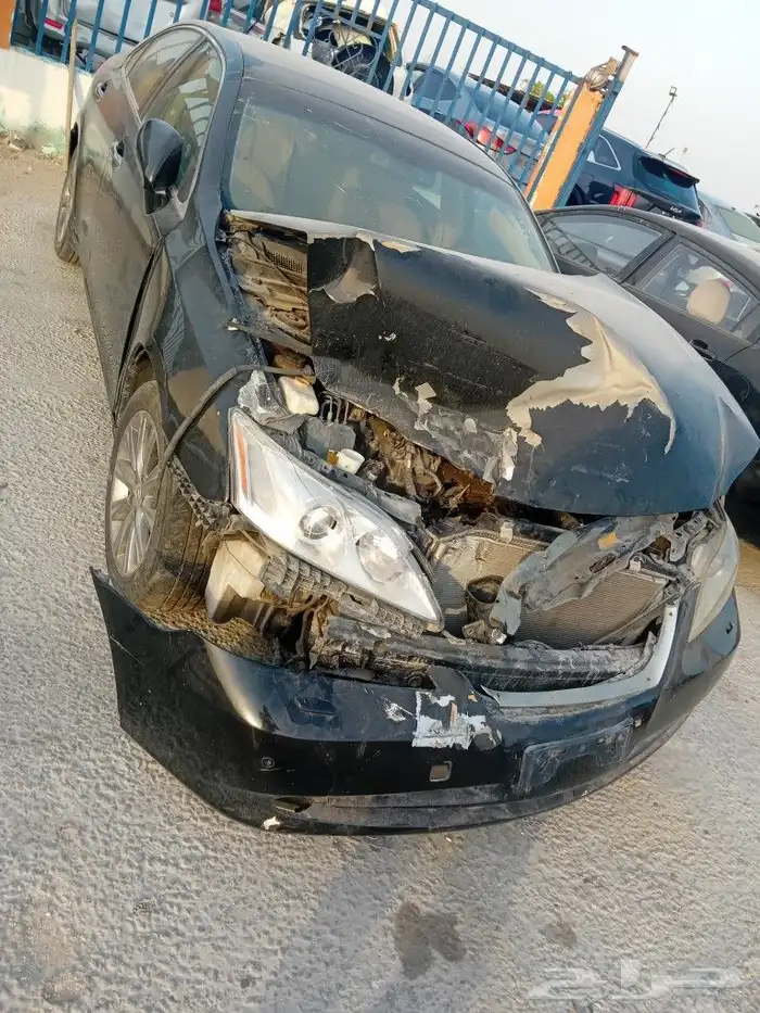 لكزس Es350 موديل 2010 قطع غيار مستعمل باجمل الأسعار 3