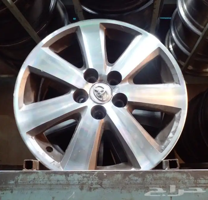 جنوط كورولا موديل2013 مكحل مقاس 15 اصلي وكاله 0