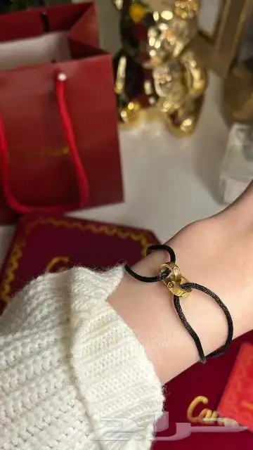 اساور كارتير ولويس فيتون درجة اولي 21