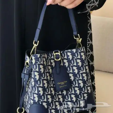 شنط سان لورا قوتشي 23