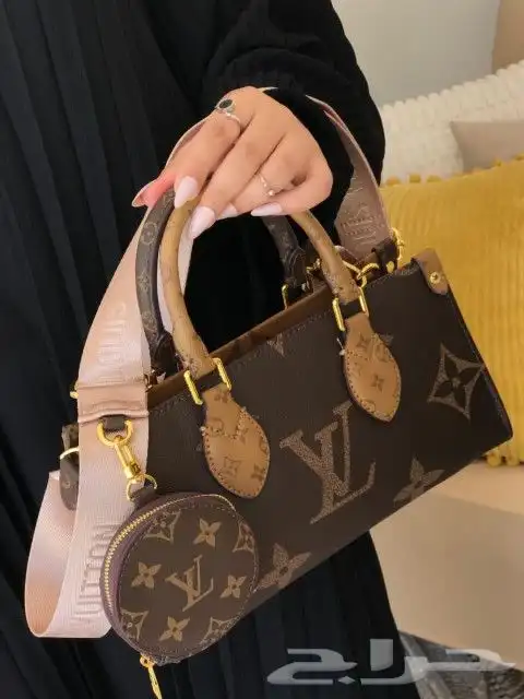 شنط سان لورا قوتشي 47