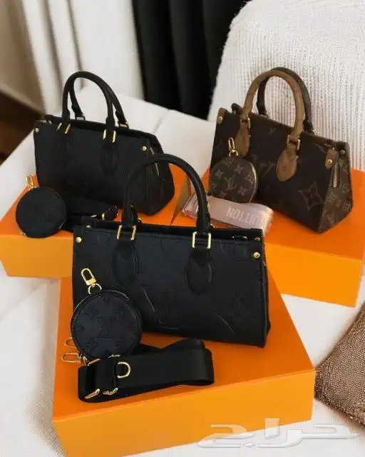 شنط سان لورا قوتشي 42