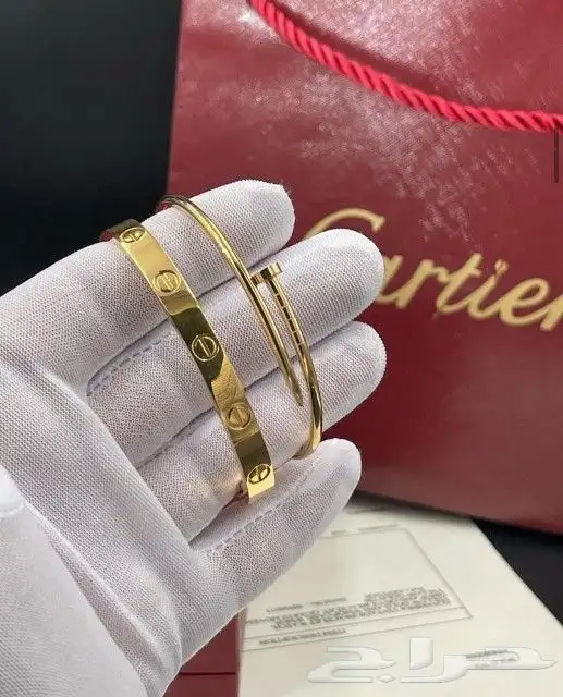 اساور كارتير ولويس فيتون درجة اولي 39