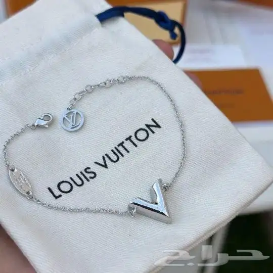 اساور كارتير ولويس فيتون درجة اولي 16