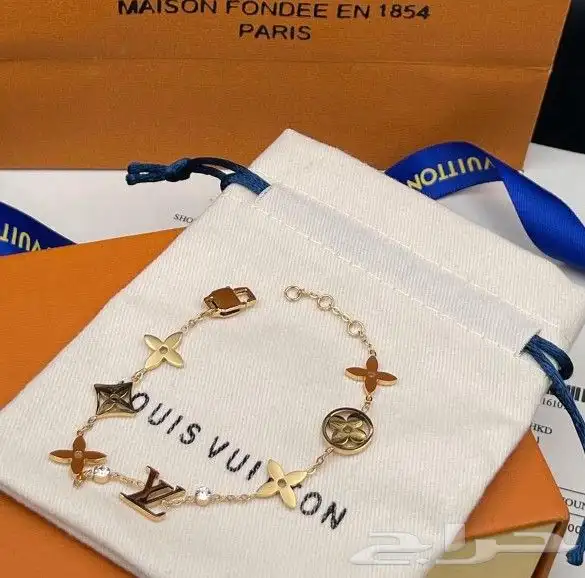 اساور كارتير ولويس فيتون درجة اولي 37