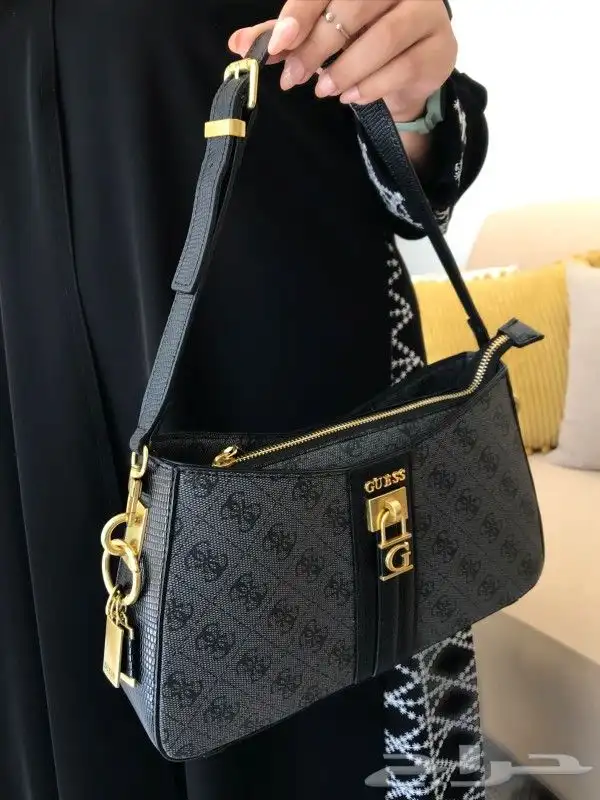 شنط سان لورا قوتشي 2