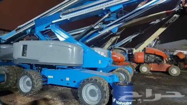 سيزرلفت للايجار مانلفت للايجار scissors man lift for rent 4