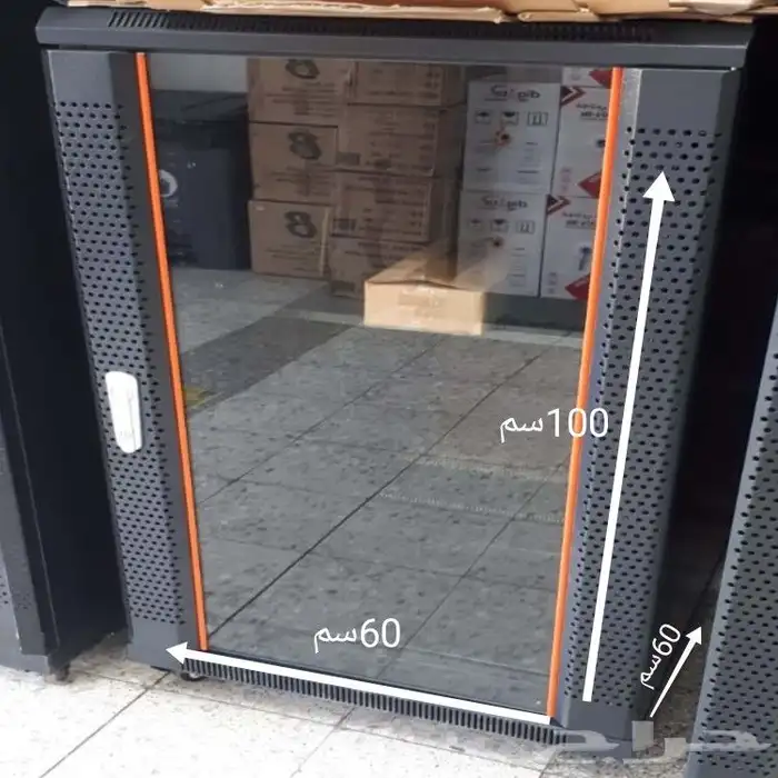 كبينة انترنت . خزانة انترنت . 20U 0