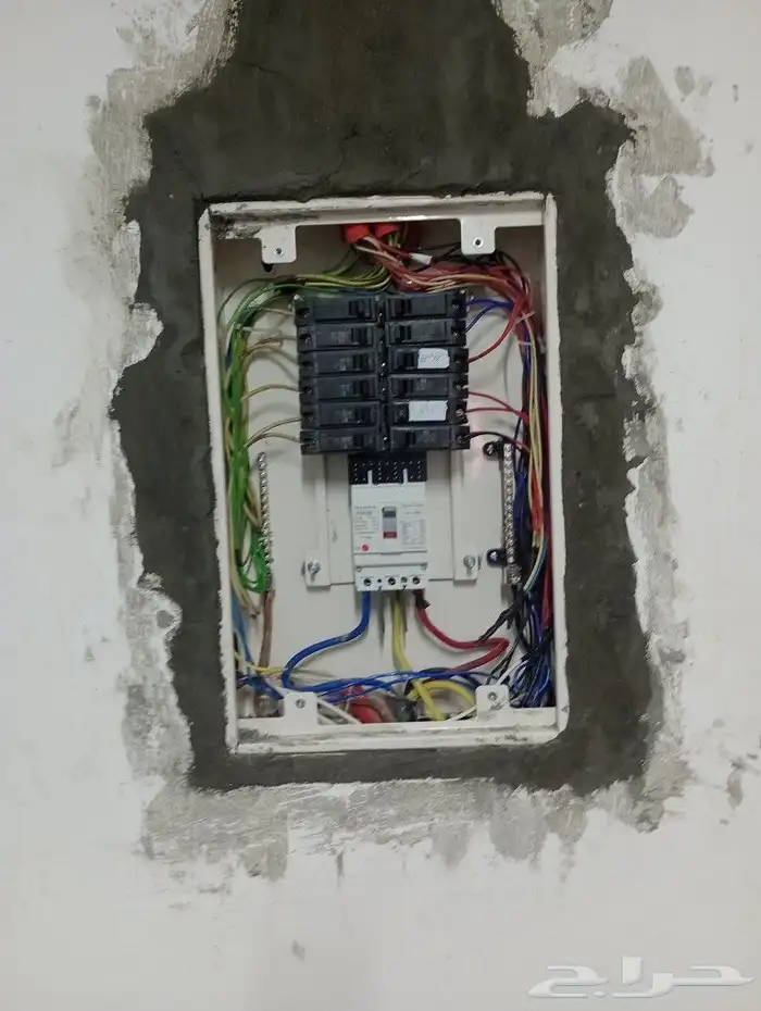 كهربائي سباك الدمام تاسيس وتشطيب هدم وترميم 6