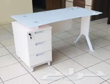 طاولات مكتبية 11