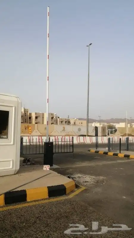 بوابة مواقف بذراع - حاجز موقف 0