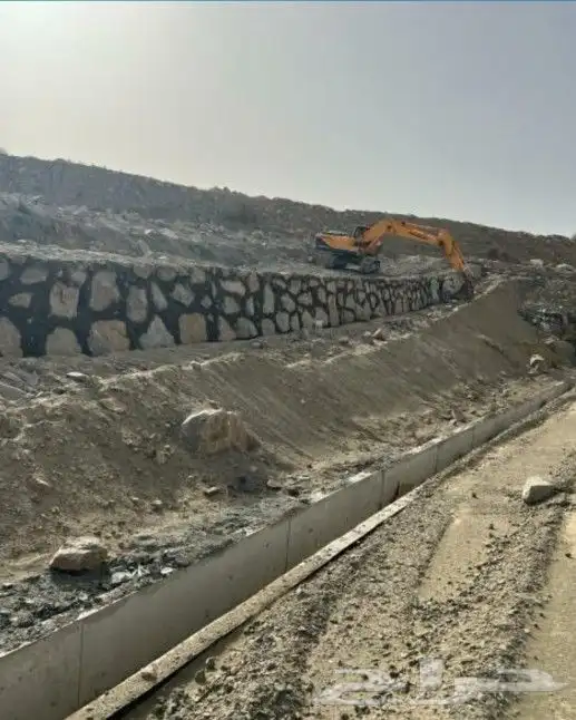 معلم حجر بنيان بلبكلين قص اراضيب بلبكلين تلبيس حجر تنومه 6
