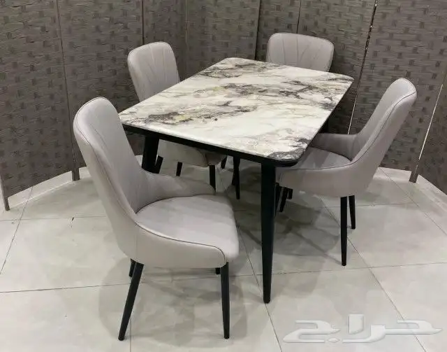 طاولات طعام 9