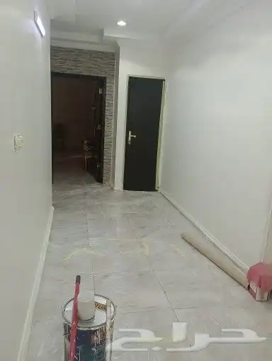 معلم دهانات بويه لو أحد عنده شغل بويه تحت امركم 0