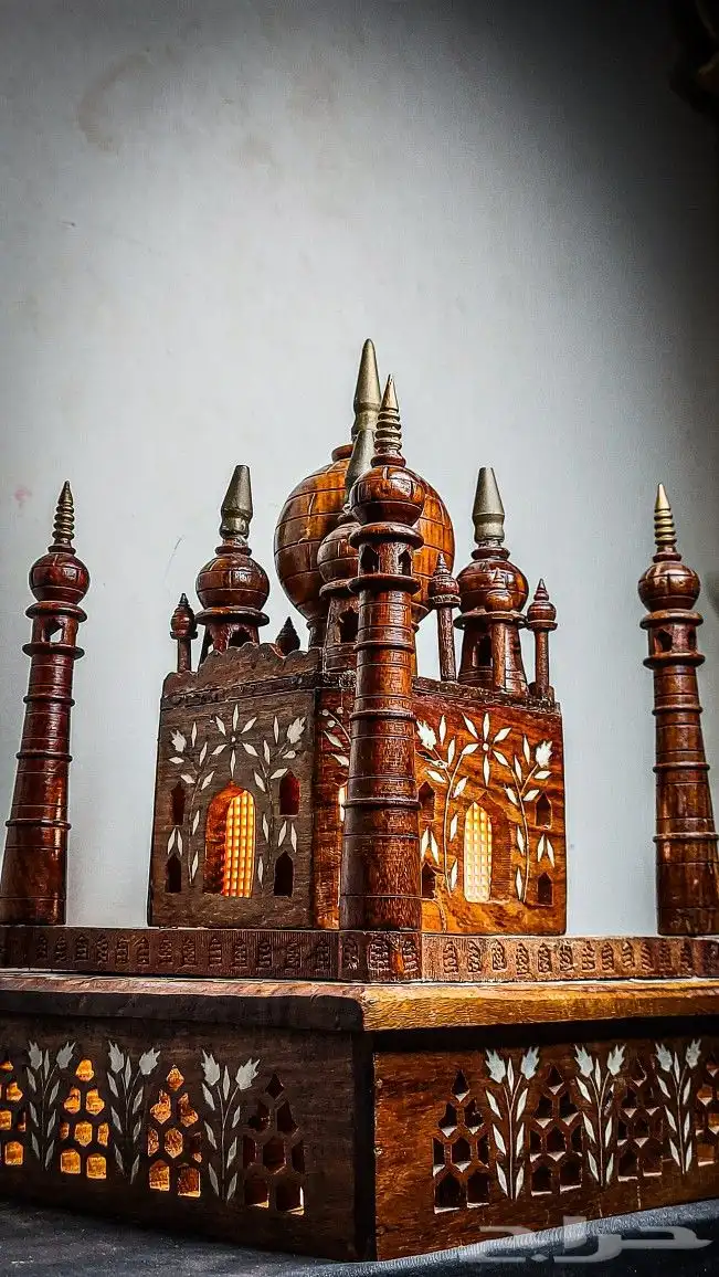 مجسم تاج محل يدوي بالصدف الاسترالي والخشب العتيق للبيع 0