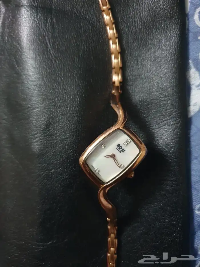 ساعه نسائي مميزه ماركه بوس Boss 0