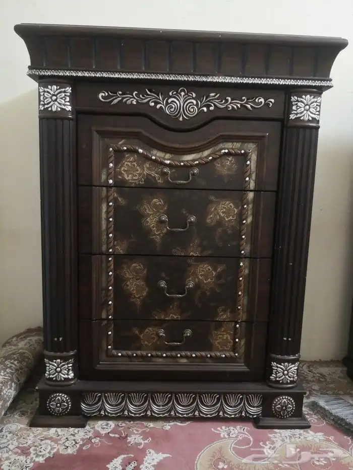 جزامه دولاب احزيه نظيفه جدا 1