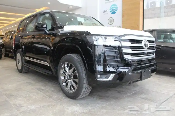 تيوتا لاند كروزر GXR L4 12