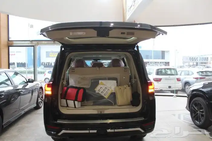 تيوتا لاند كروزر GXR L4 7