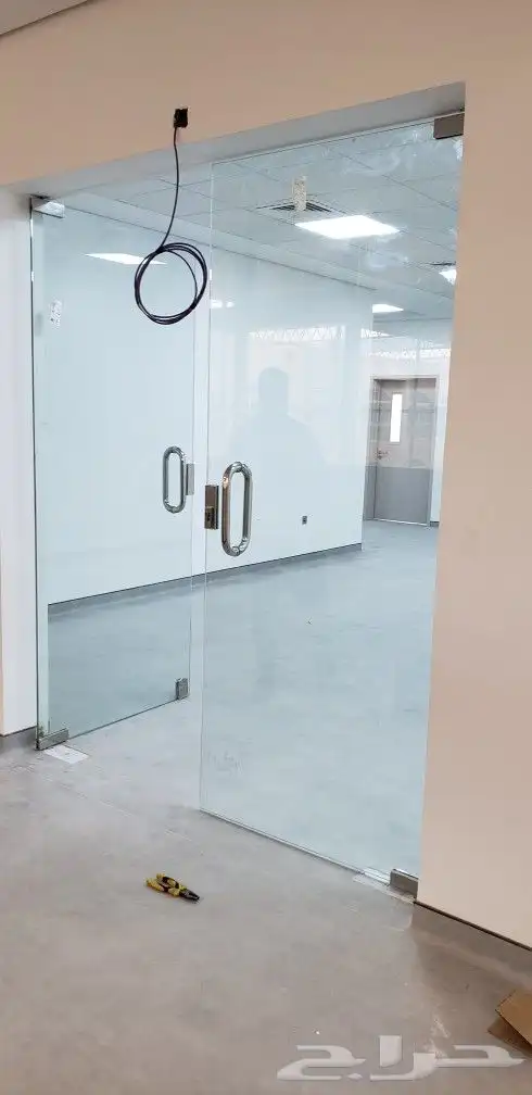 ابو عمر للزجاج والسكوريت 3