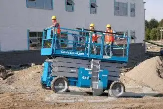 سيزرلفت ومان لفت للايجار في الرياض scissor lift Manlift 0