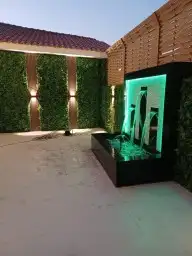 تنسيق_حدائق عشب_صناعي شلال جلسة مظلة جداري زراعة زرع احواض 7
