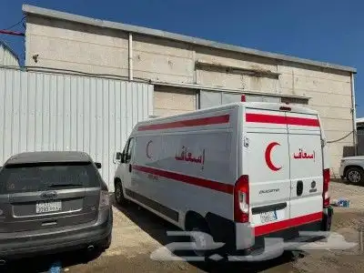 تجهيز سياره اسعاف ورافعات لكبار السن 2