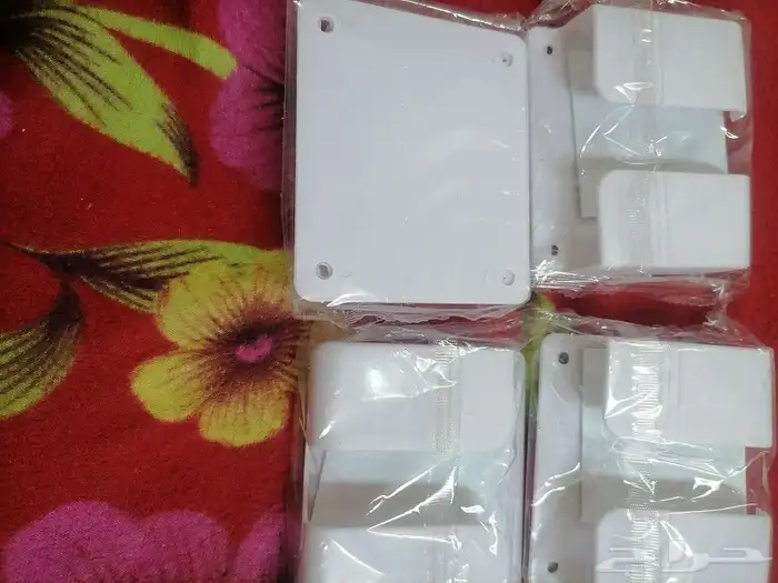 حامل جوال جداري 2