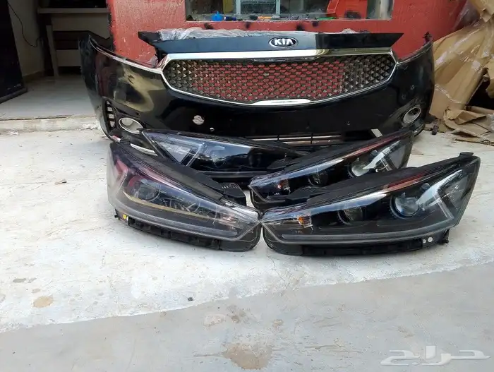 يوجد لدينا صدمات وشمعات كادينزا 2017 - 2018اصلي وكاله 3