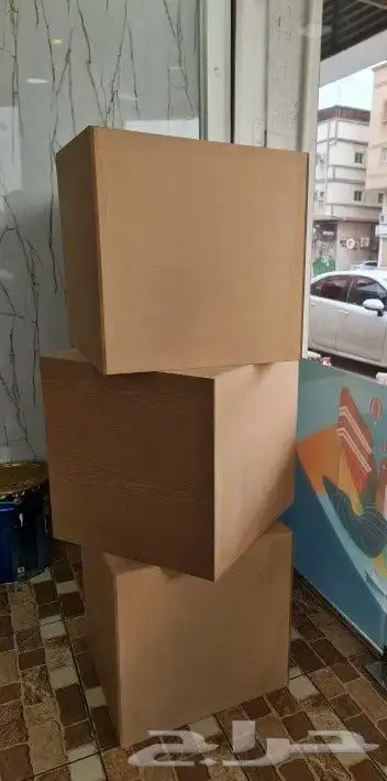 تصميم و طباعة بوكسات بوكس صندوق عرض مع ستيكر ستكر تورس كامري 1