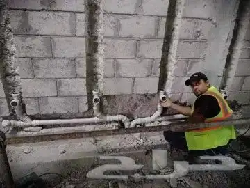 سباك بالدمام ممتاز ولدي سياره 1