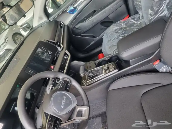 كيا سبورتاج 2024ستاندر 1.6سي سي 9