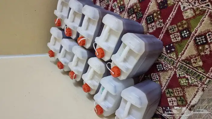 عسل زهور الربيع طازه بالكيلو وبالجك.متوفر ولله الحمد اكثر من 1