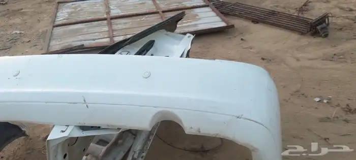 شنطه وصدام خلفي ورفرف يمين لكزس300موديل2005 6