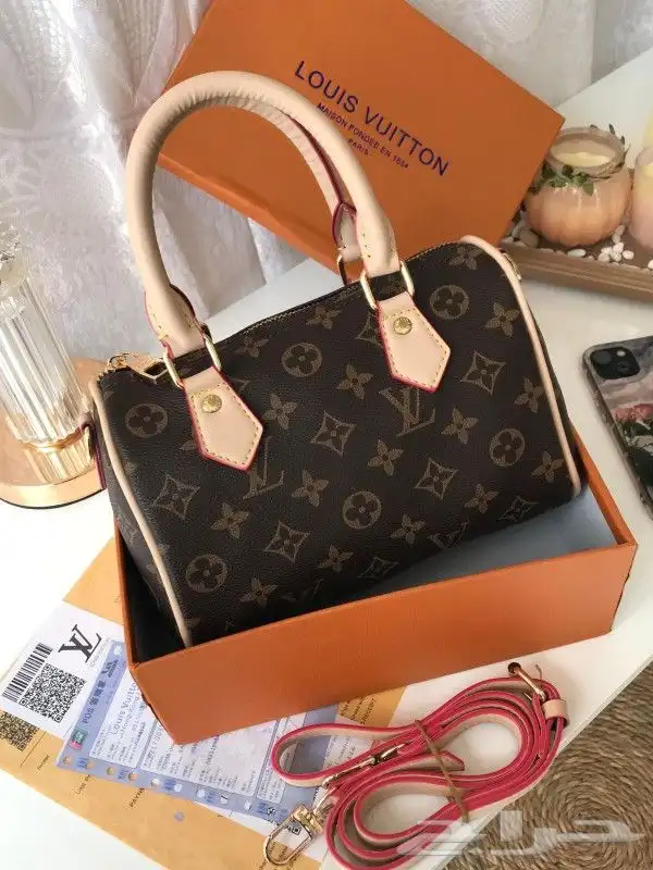 هداياء رجالي نسائي جميع الماركات لطلب وتساب 42