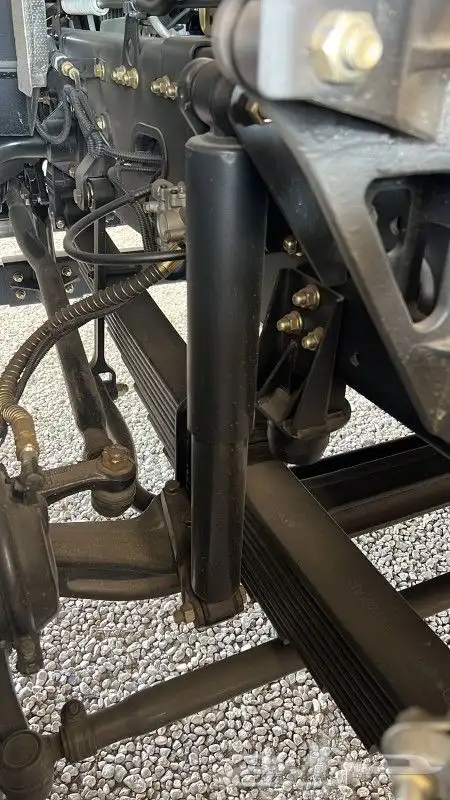 راس تريلا شكمان جنط 24 قير اتوماتيك سست امامى وخلفى حجم 460 2