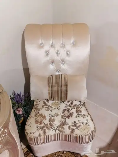 كنب نظيفه كما موضحه في الصور 6