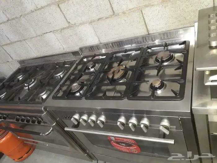 غازات إيطالية مستعملة نظيفة مشيكة و جاهزة للإستخدام 5