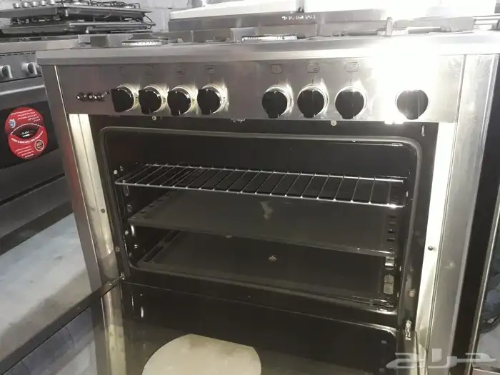 غازات إيطالية مستعملة نظيفة مشيكة و جاهزة للإستخدام 18