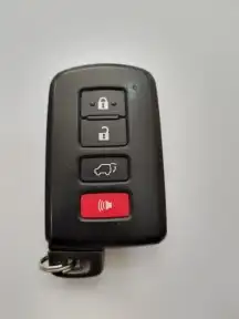 محل مفاتيح وريموتات وبرمجه وفتح السيارات 17