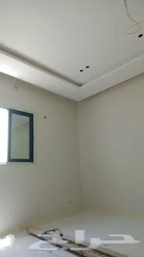 معلم دهانات ولصق ورق وديكور 0