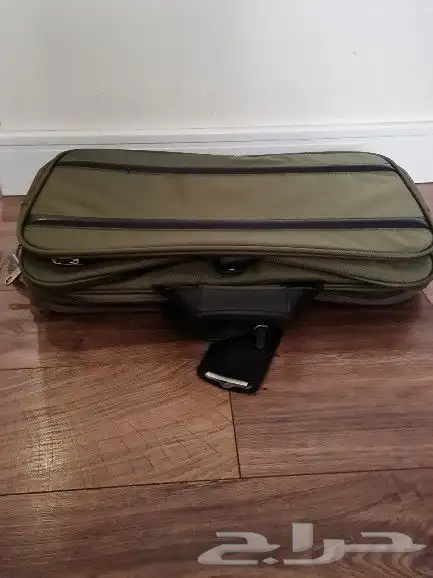 شنطة حقيبة يد من سامسونايت اصلية فقط ب 50 ريال 1