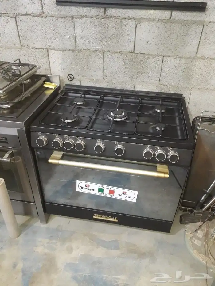 غازات إيطالية مستعملة نظيفة مشيكة و جاهزة للإستخدام 10