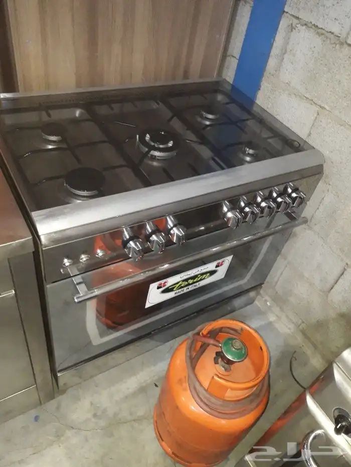 غازات إيطالية مستعملة نظيفة مشيكة و جاهزة للإستخدام 2